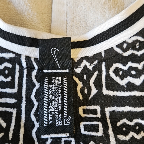 Nike Mens Medium DriFit Jersey - Picture 8 of 9